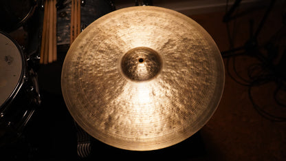 18" TW Tribute 1821g