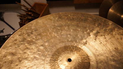 22" 6th Anniversary 2545g (Hand Formed Bell)