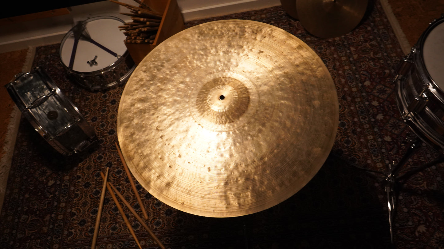 22" 6th Anniversary 2545g (Hand Formed Bell)