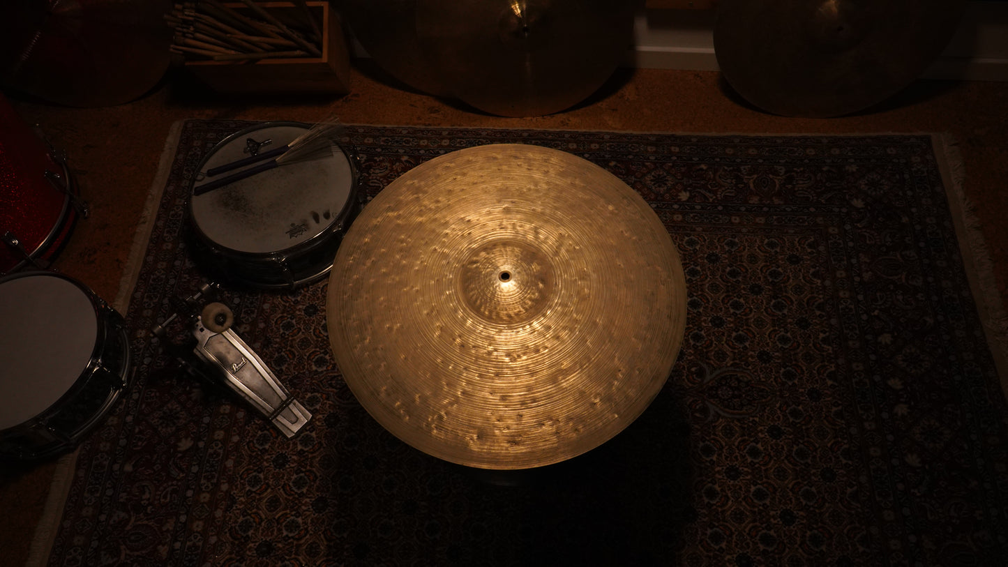 22" Nefertiti 2224g